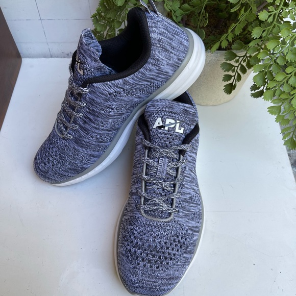 APL🔴TechLoom Pro Trainer women’s Athletic Running shoes 8 like new - Picture 4 of 15